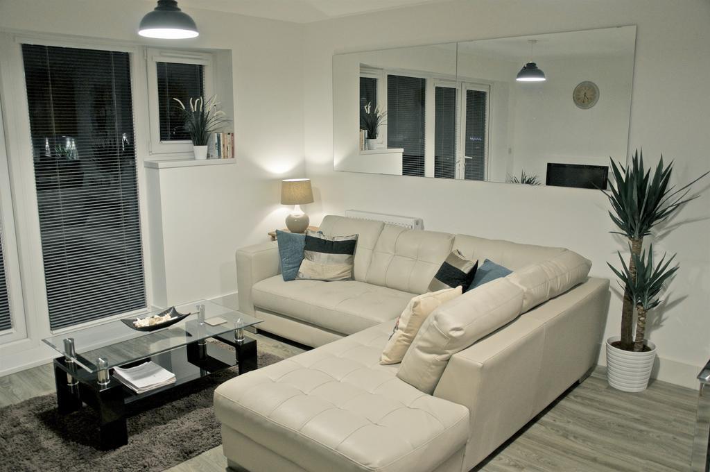 Traeth Bychan Apartment Llanelli Extérieur photo